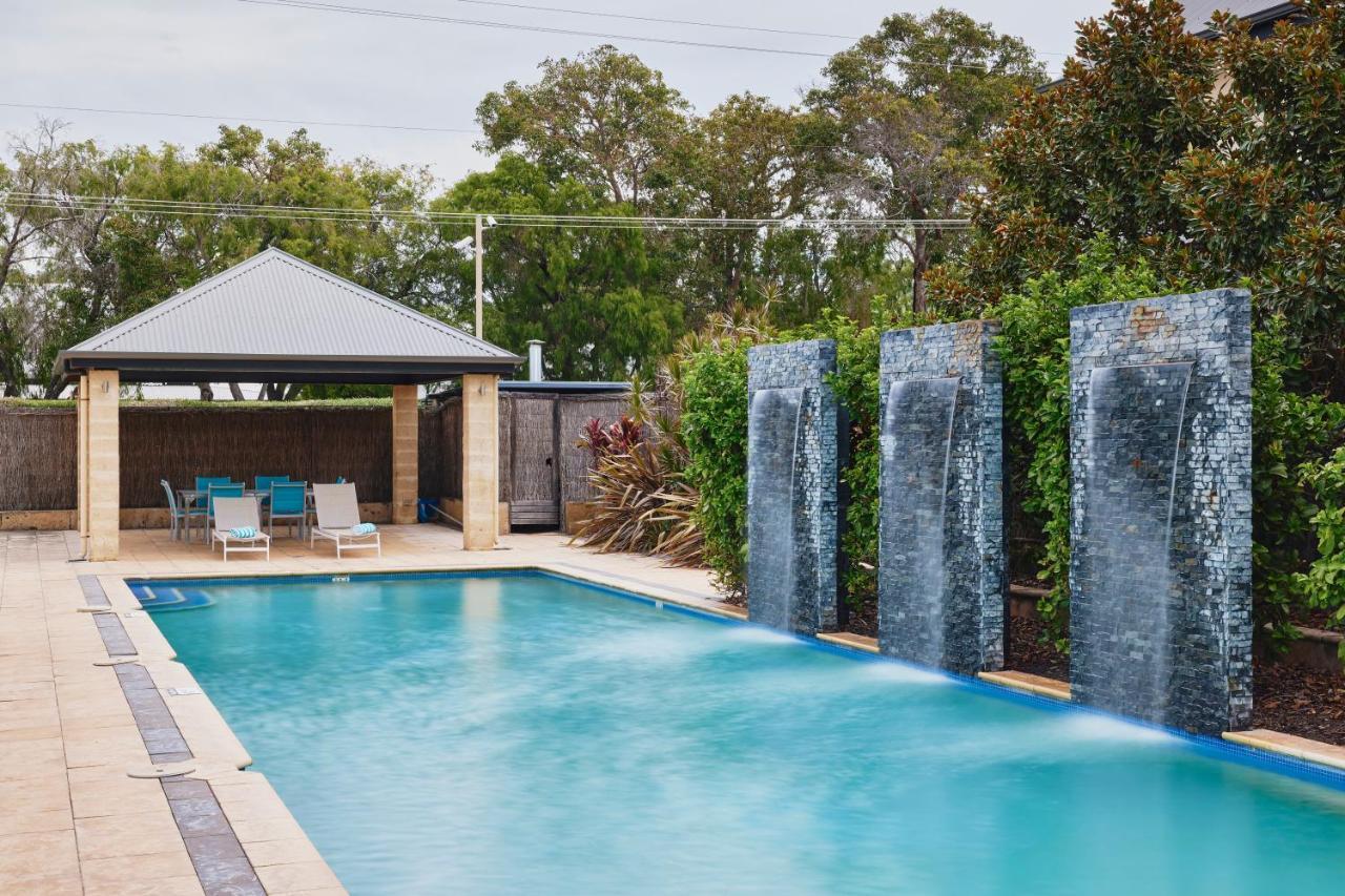 Regency Beach Club Hotel Dunsborough Exterior foto